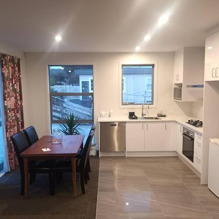 Entire House - Brand New 2 Bedroom House Lower Hutt Exterior photo